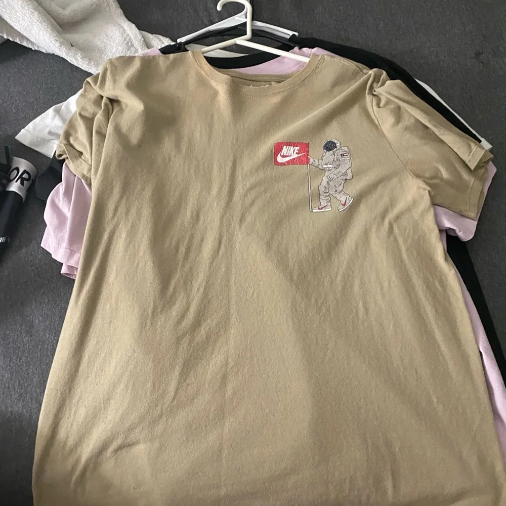 SHIRTS - Picture 6 of 6